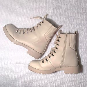 ❌SOLD❌ Dolce Vita Faux Shearling Lined Lace-Up Combat Boot